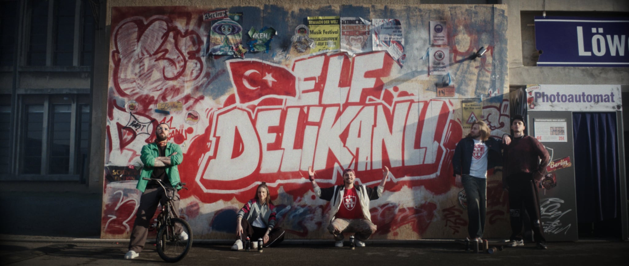 11 Delikanlı